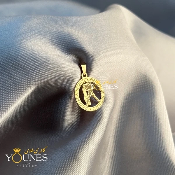 آویز طلا ماه تولد بهمن 1.5cm